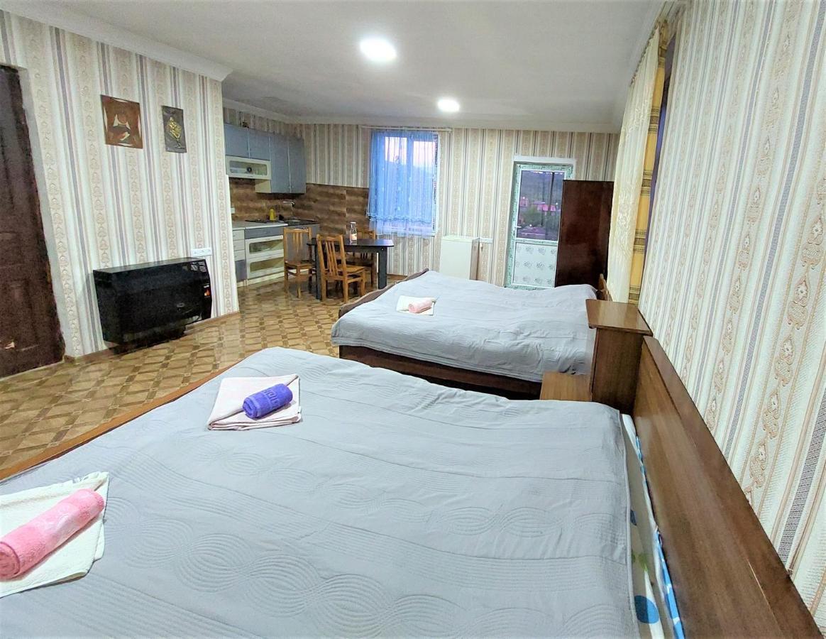 Apartment Beso Kutaisi Eksteriør bilde