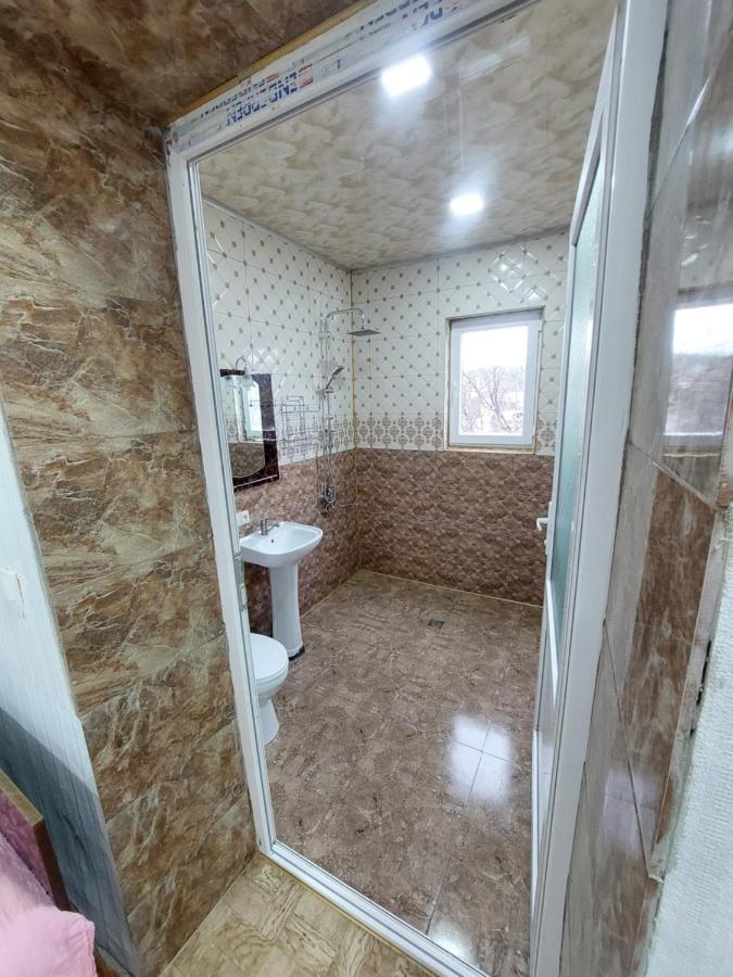 Apartment Beso Kutaisi Eksteriør bilde